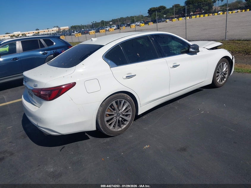 2021 Infiniti Q50 Luxe