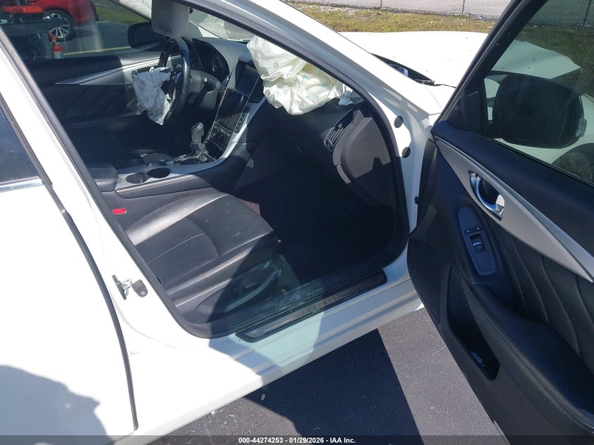 2021 Infiniti Q50 Luxe