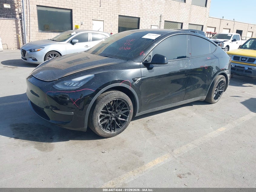 2021 Tesla Model Y Standard Range Rear-Wheel Drive