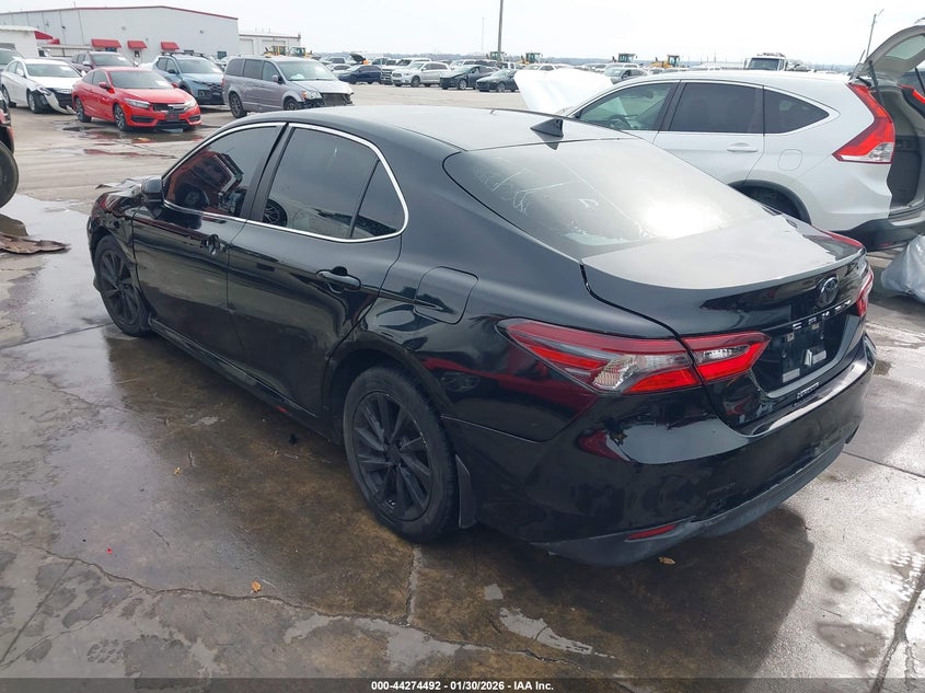 2022 Toyota Camry Le