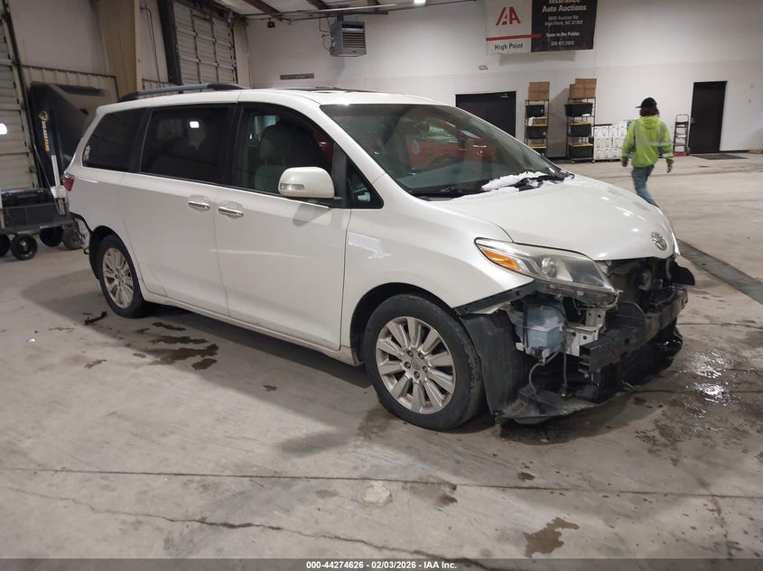 2015 Toyota Sienna Limited Premium 7 Passenger
