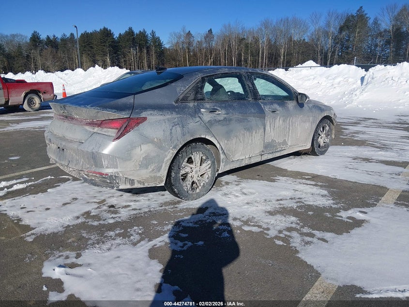 2022 Hyundai Elantra Sel