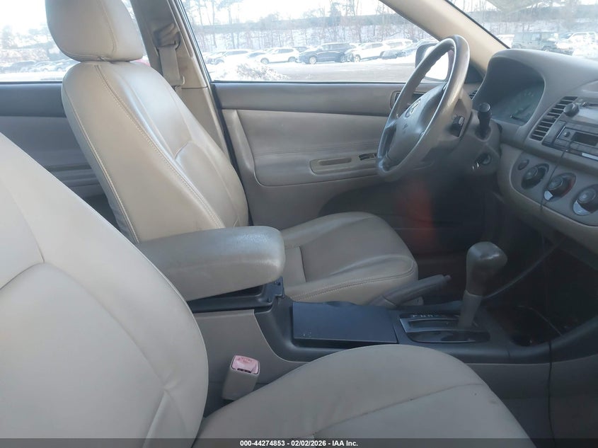 2004 Toyota Camry Le