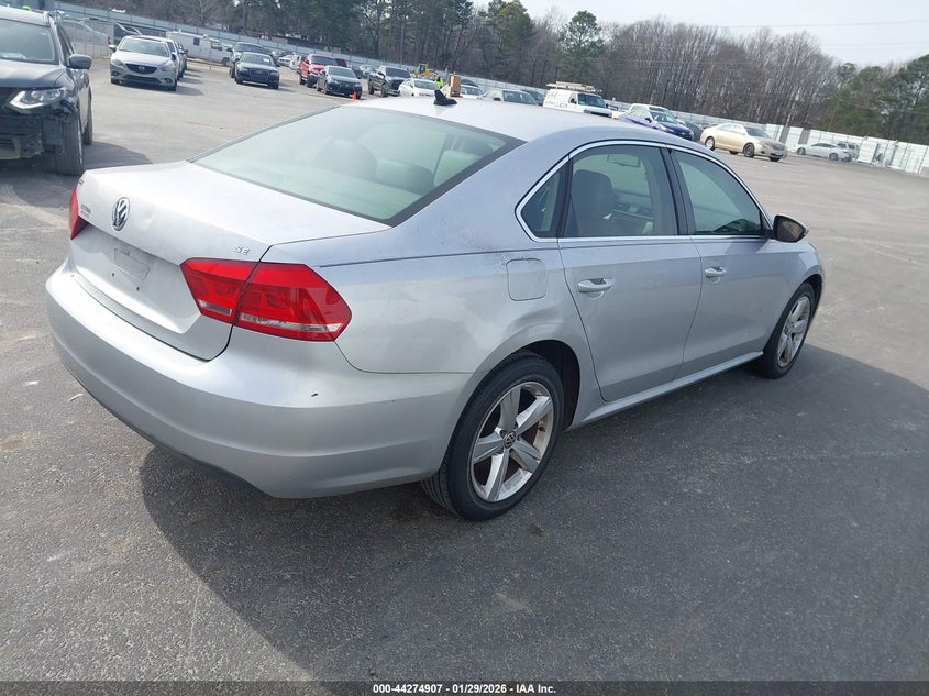 2012 Volkswagen Passat 2.5L Se