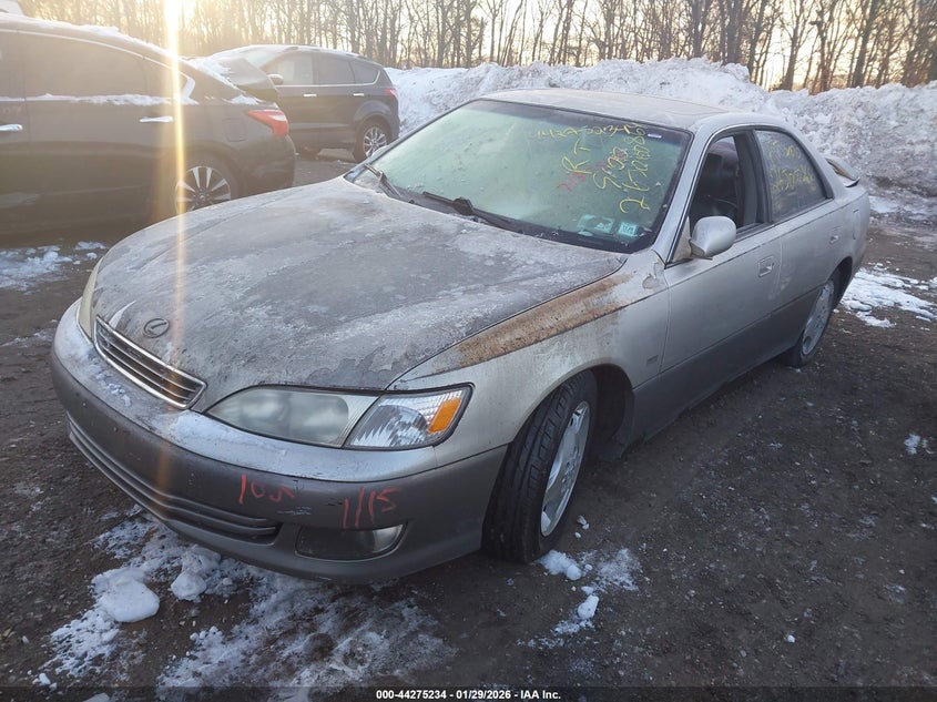 2000 LEXUS ES 300 auction photo 2