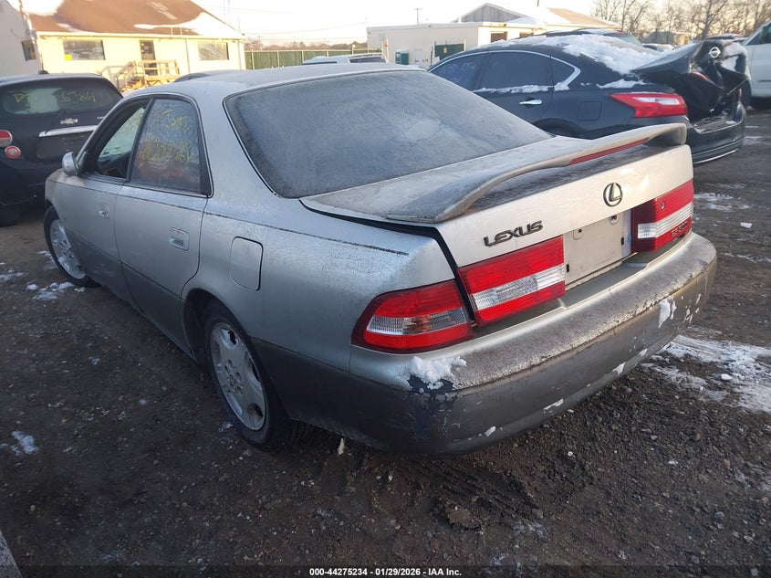 2000 LEXUS ES 300 auction photo 3
