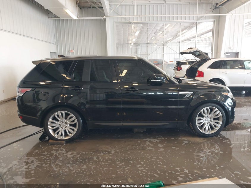 2017 Land Rover Range Rover Sport 3.0L V6 Supercharged Hse VIN: SALWR2FV1HA174396 Lot: 44275422