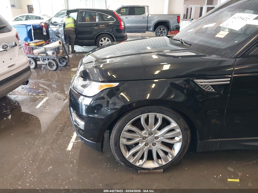 2017 Land Rover Range Rover Sport 3.0L V6 Supercharged Hse VIN: SALWR2FV1HA174396 Lot: 44275422