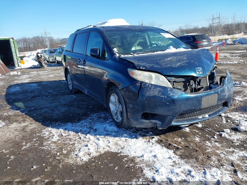 2011 Toyota Sienna Le V6