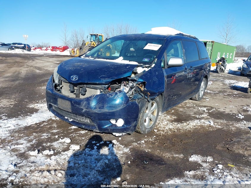 2011 Toyota Sienna Le V6