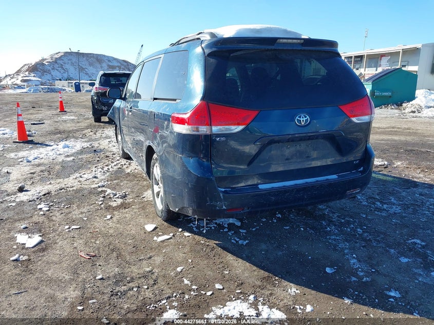 2011 Toyota Sienna Le V6