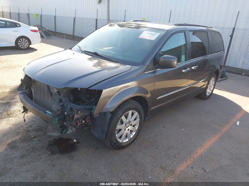 2016 Chrysler Town & Country Touring