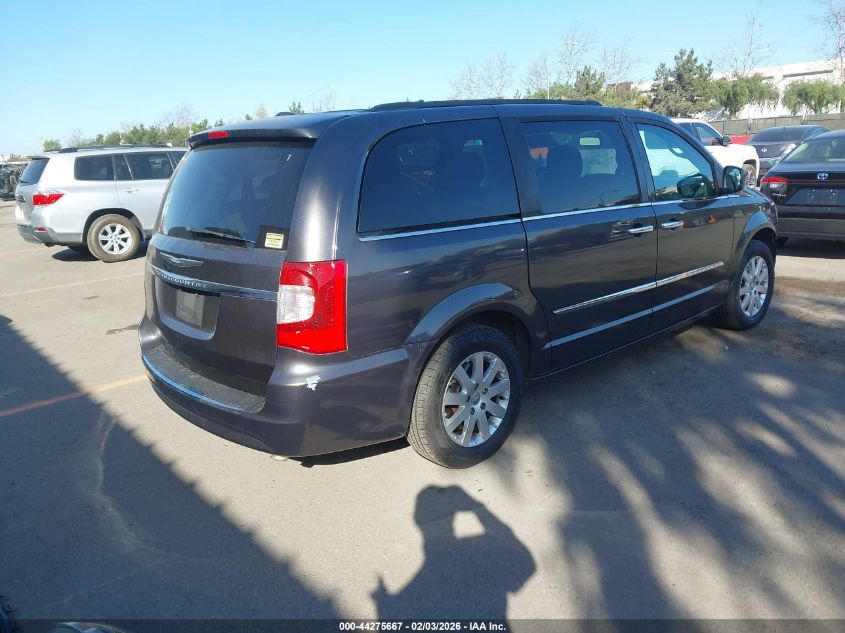2016 Chrysler Town & Country Touring