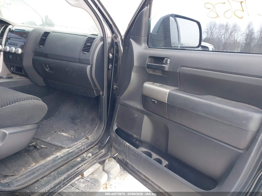 2011 Toyota Tundra Grade 5.7L V8