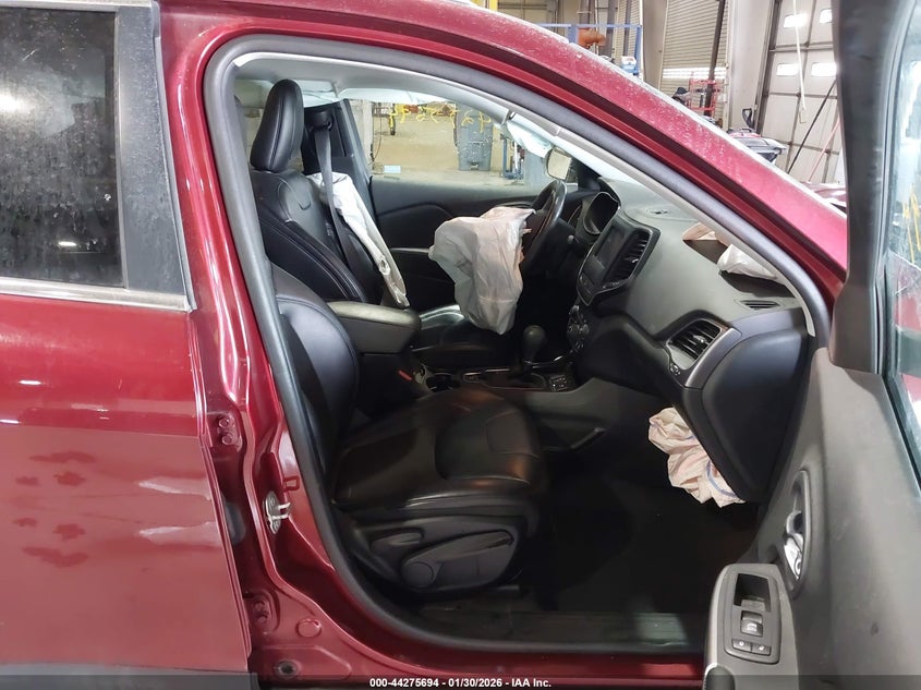 2019 Jeep Cherokee Latitude Plus Fwd