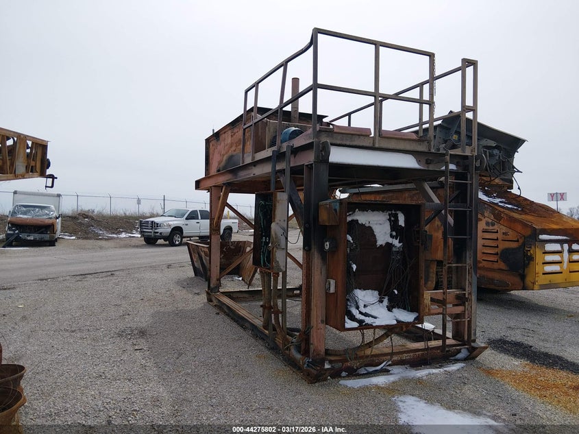 2000 * AMERICAN EAGLE STACKER 836-435 auction photo 3