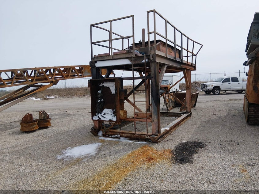 2000 * AMERICAN EAGLE STACKER 836-435 auction photo 4