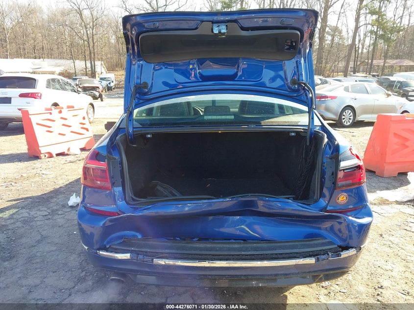 VIN 1VWDT7A3XHC048994 2017 VOLKSWAGEN PASSAT 1.8T R-LINE