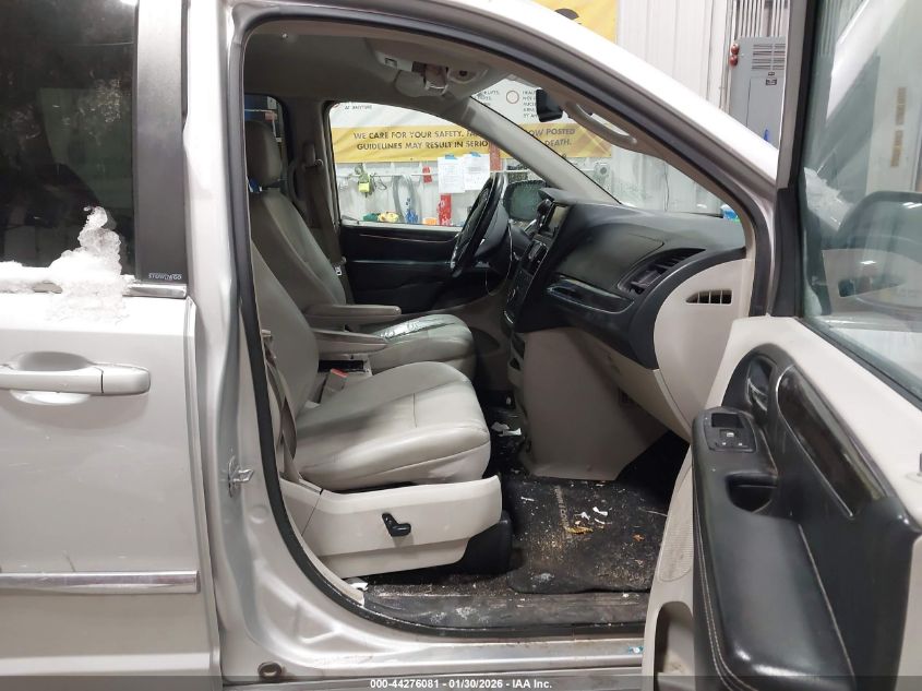 2011 Chrysler Town & Country Touring-L