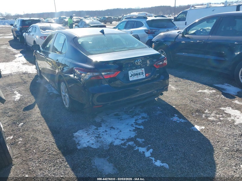 2022 Toyota Camry Le