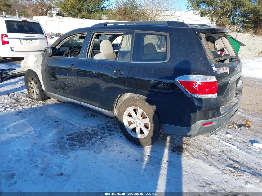 Vin: 5tdbk3eh9cs137152, lot: 44772669, toyota highlander base v6 20123