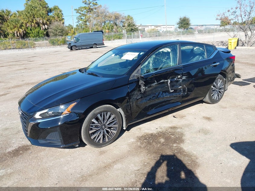 2023 Nissan Altima Sv Fwd