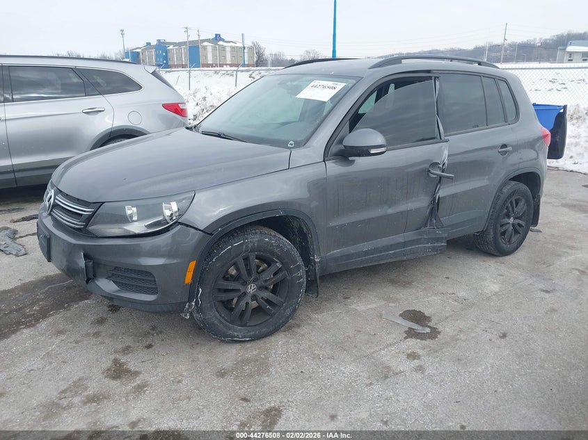 2016 Volkswagen Tiguan S