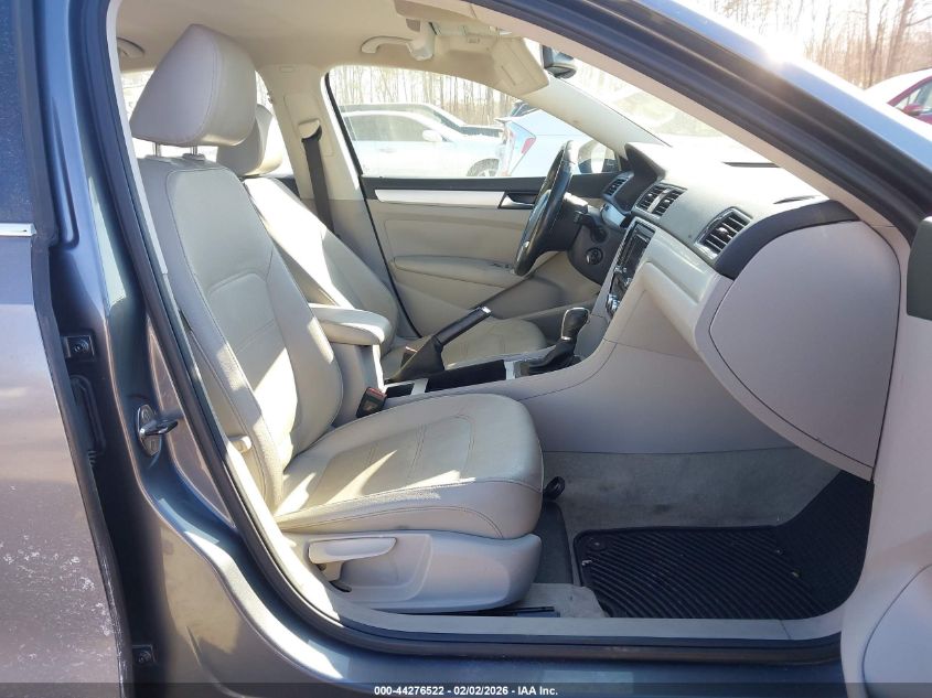 2012 Volkswagen Passat 2.5L Se