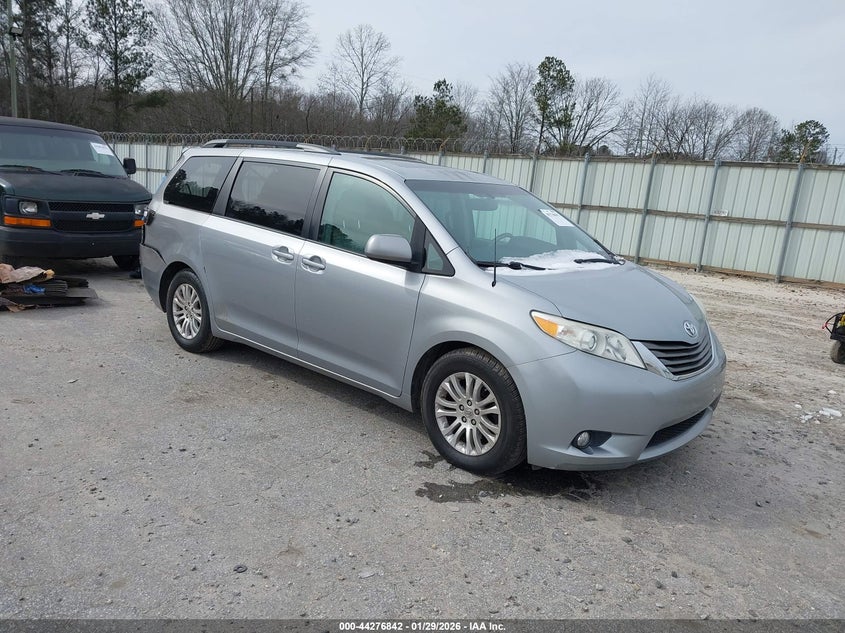 2014 Toyota Sienna Xle/Limited