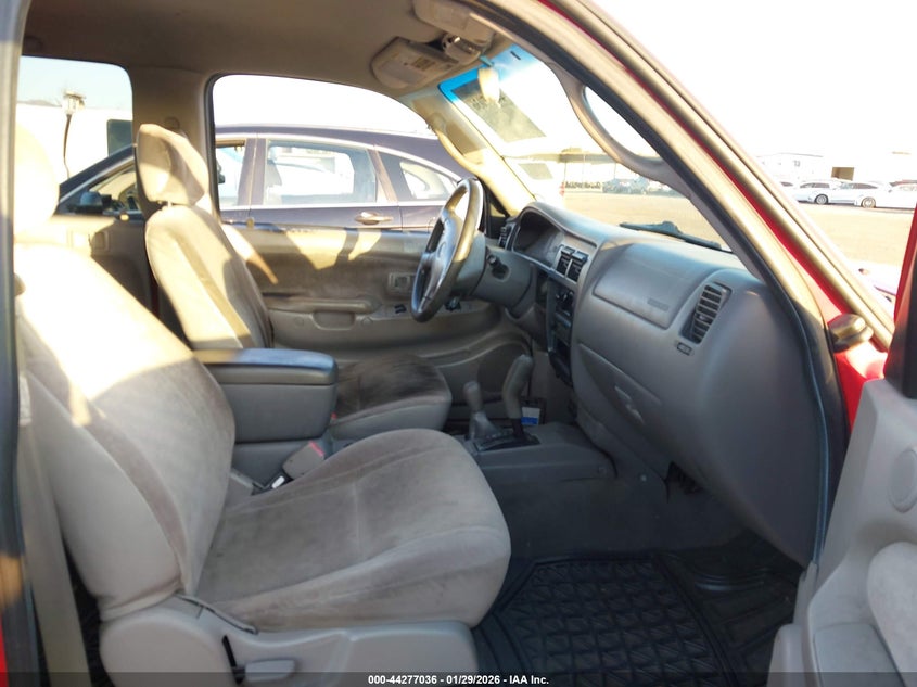 2004 Toyota Tacoma Base V6