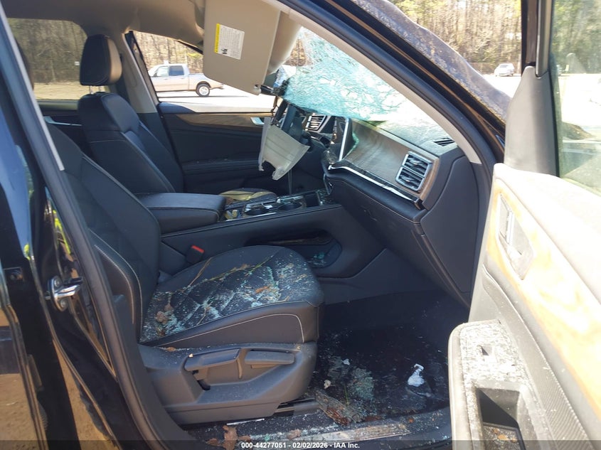 2024 Volkswagen Atlas 2.0T Se W/Technology