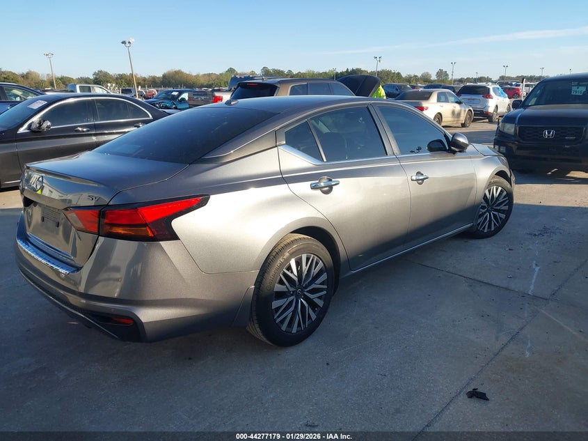 2023 Nissan Altima Sv Fwd