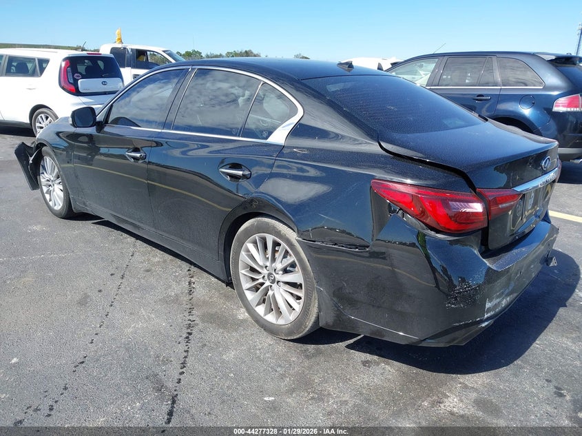 2021 Infiniti Q50 Luxe