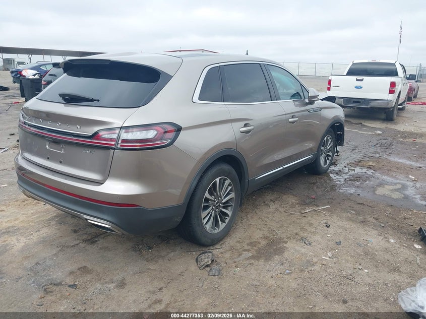 2019 Lincoln Nautilus Select