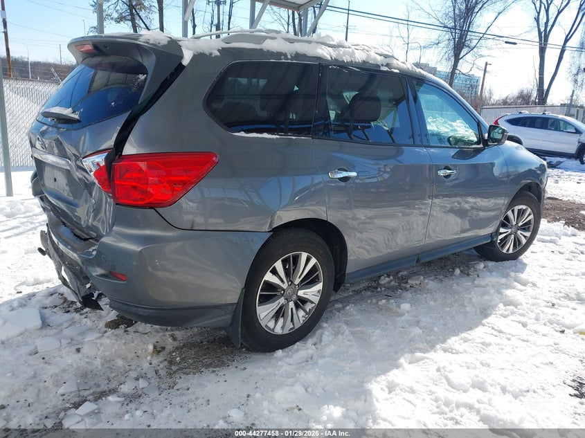 2017 Nissan Pathfinder Sv