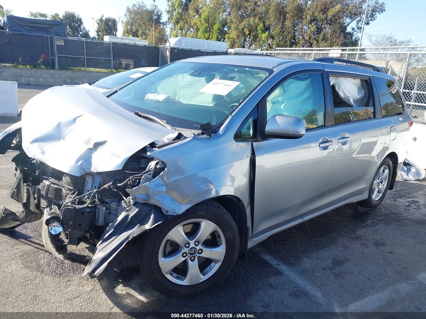 2018 Toyota Sienna Le 8 Passenger