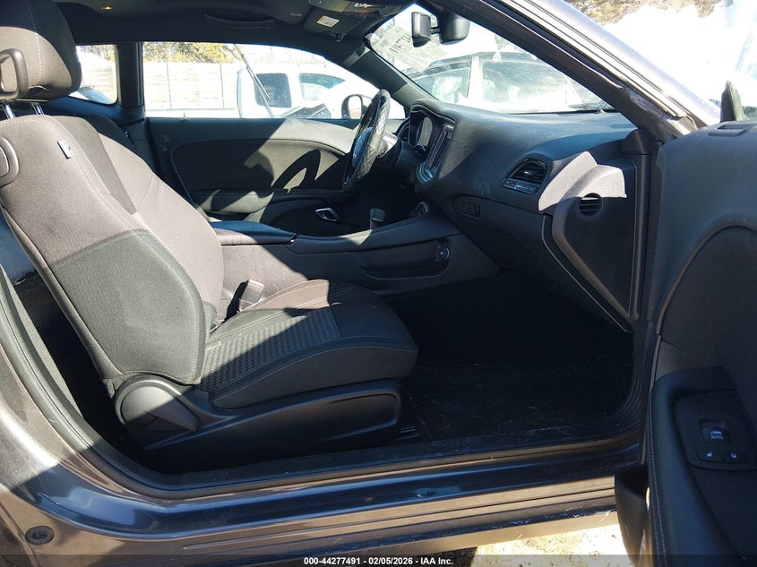 2020 Dodge Challenger Sxt