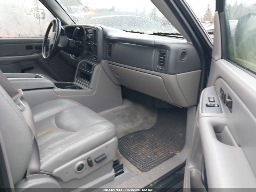 2004 Chevrolet Suburban 1500 Lt