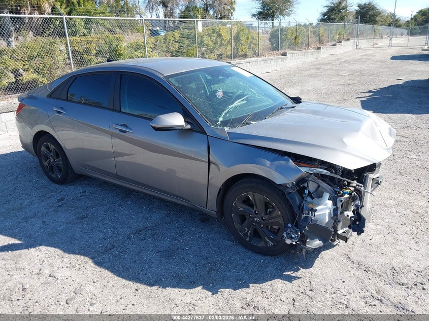 2022 Hyundai Elantra Sel