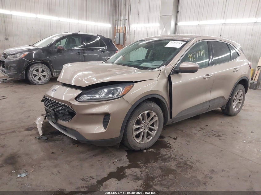 1FMCU9G62MUA94876 2021 Ford Escape Se photo 1