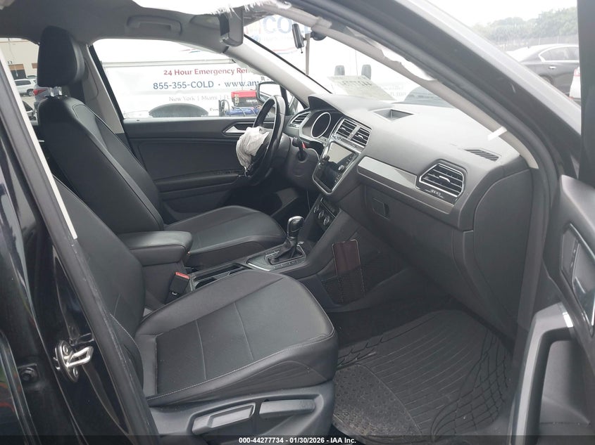 2018 Volkswagen Tiguan 2.0T Se/2.0T Sel