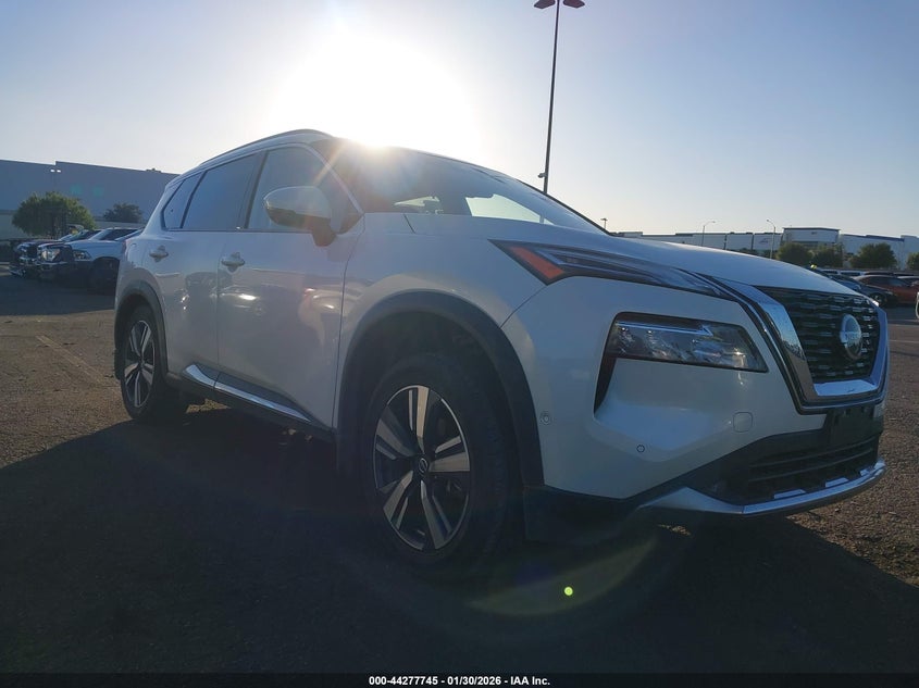 2021 Nissan Rogue Platinum Fwd