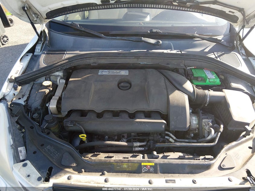 2010 Volvo Xc60 T6/T6 R-Design VIN: YV4992DZXA2101387 Lot: 44277747