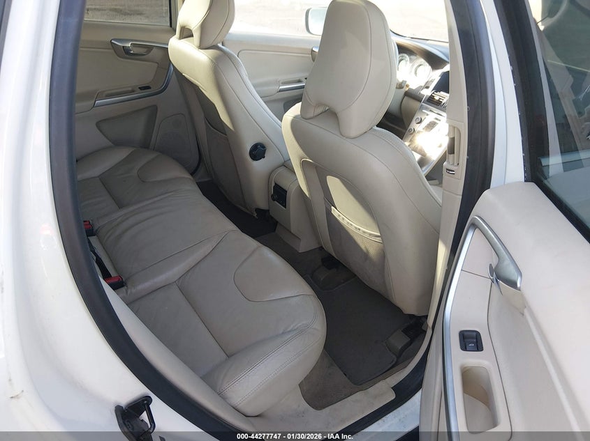 2010 Volvo Xc60 T6/T6 R-Design VIN: YV4992DZXA2101387 Lot: 44277747