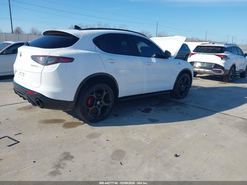 2024 Alfa Romeo Stelvio Veloce Awd