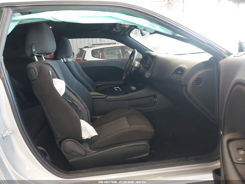 2023 Dodge Challenger Sxt Awd