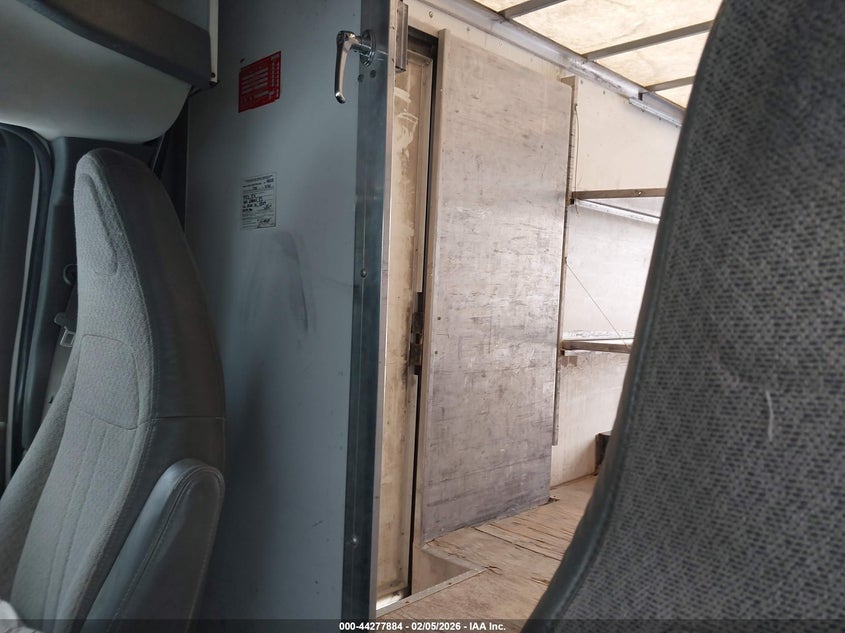 2018 CHEVROLET EXPRESS CUTAWAY auction photo 6