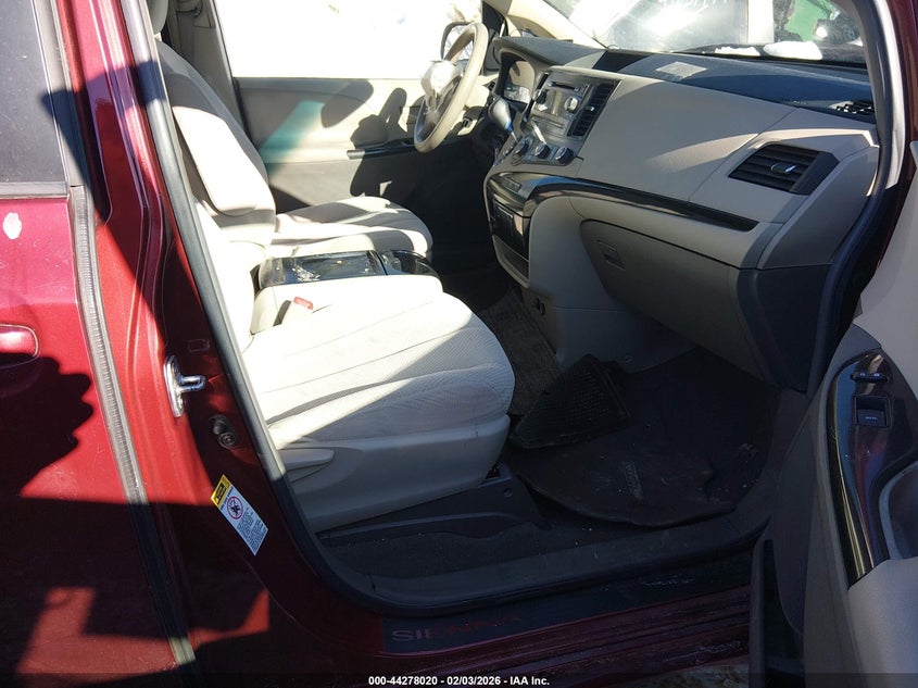 2011 Toyota Sienna Le V6