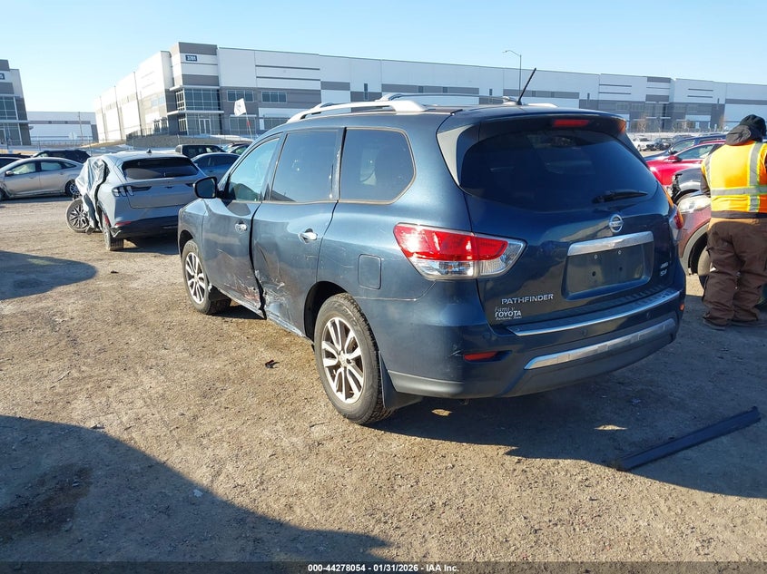 2015 Nissan Pathfinder Sv