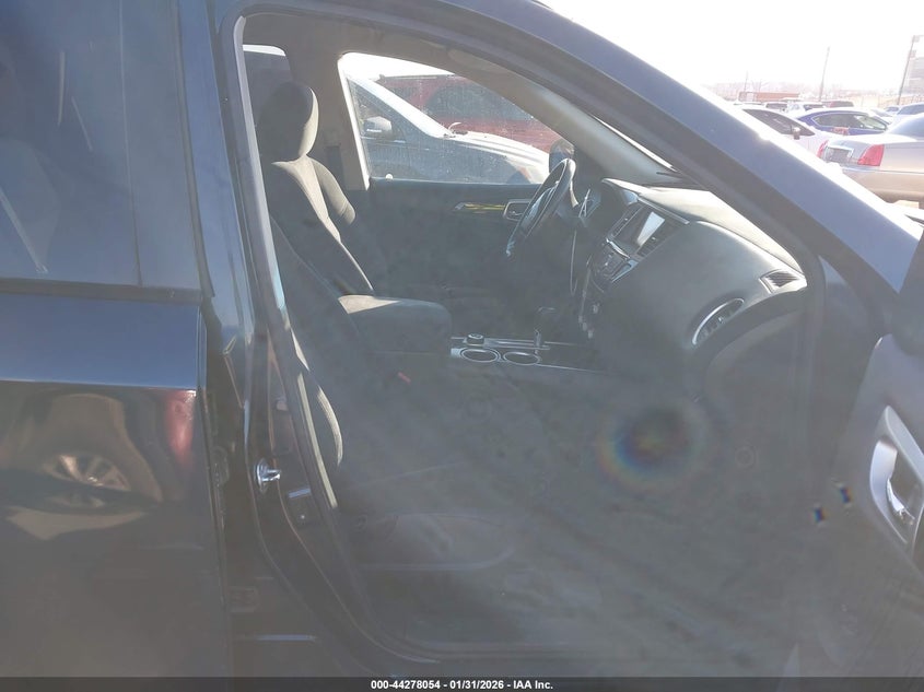 2015 Nissan Pathfinder Sv